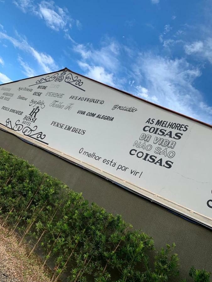 Rossi Hotel Comodoro Dış mekan fotoğraf