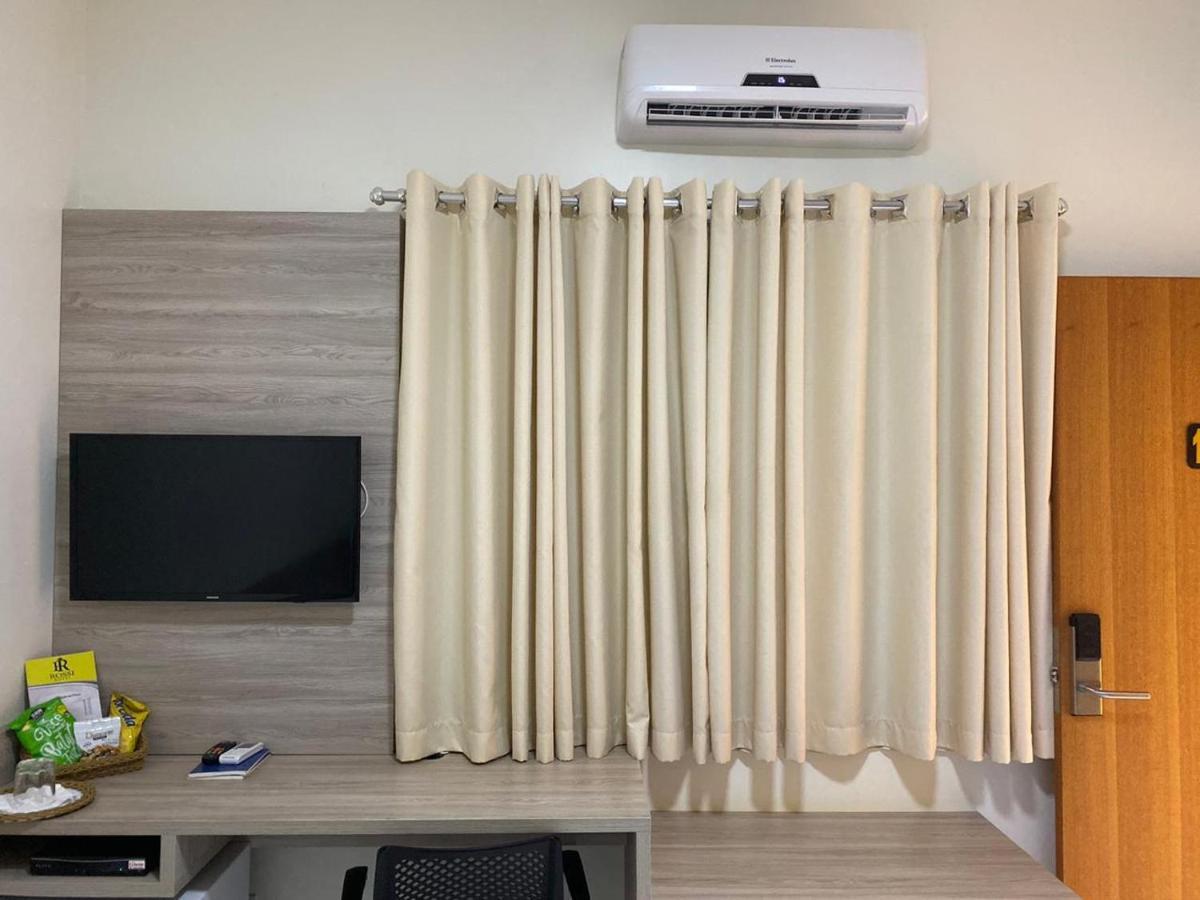 Rossi Hotel Comodoro Dış mekan fotoğraf